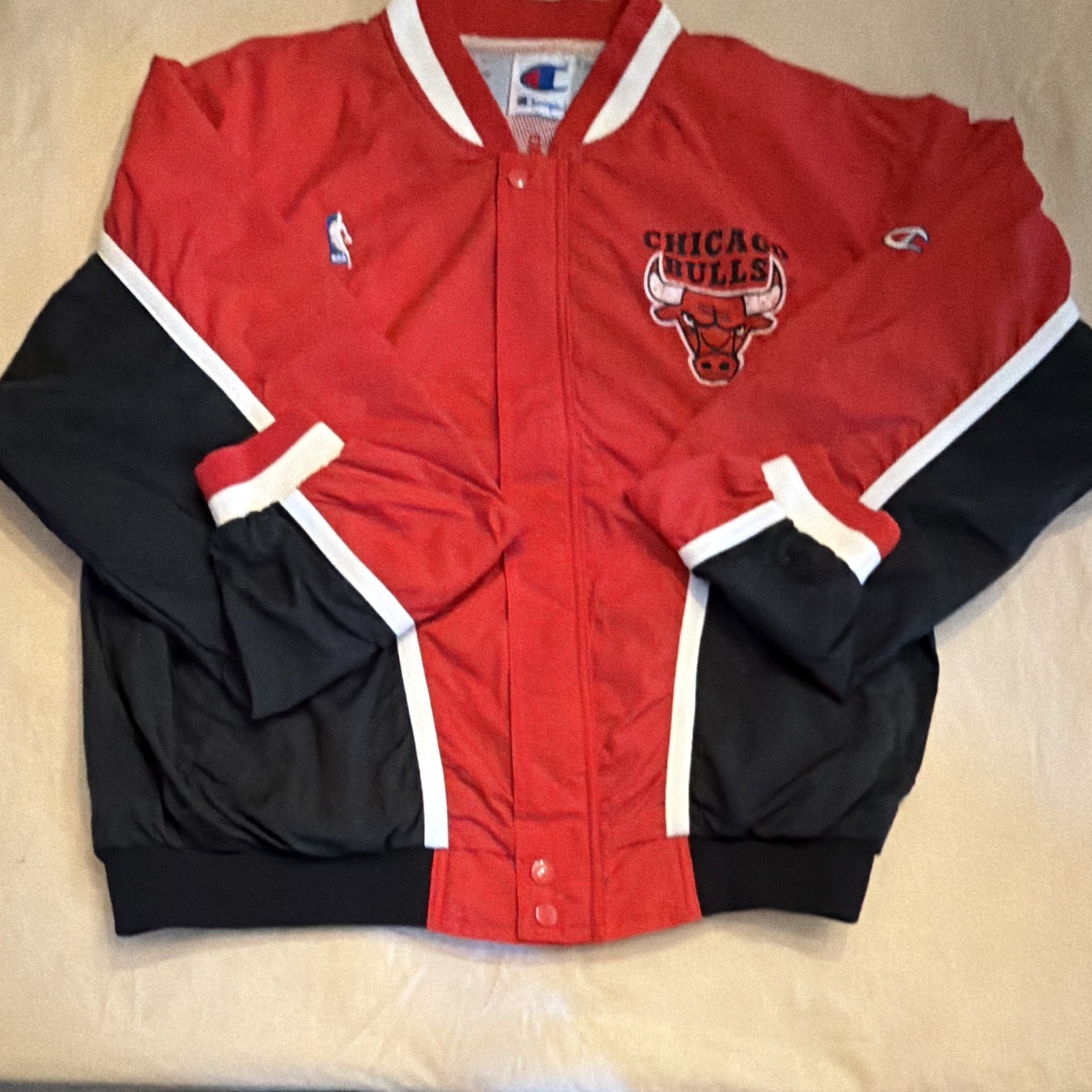 Champion Chicago Bulls NBA Snap Front Jacket Mens Size L Red Black White Champion Chicago Bulls NBA Snap Front Jacket Mens Size L Red Black White