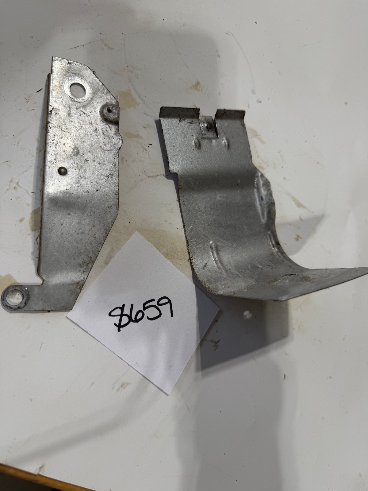 Briggs & Stratton 091412-0130-E1 SHIELDS (#8659)