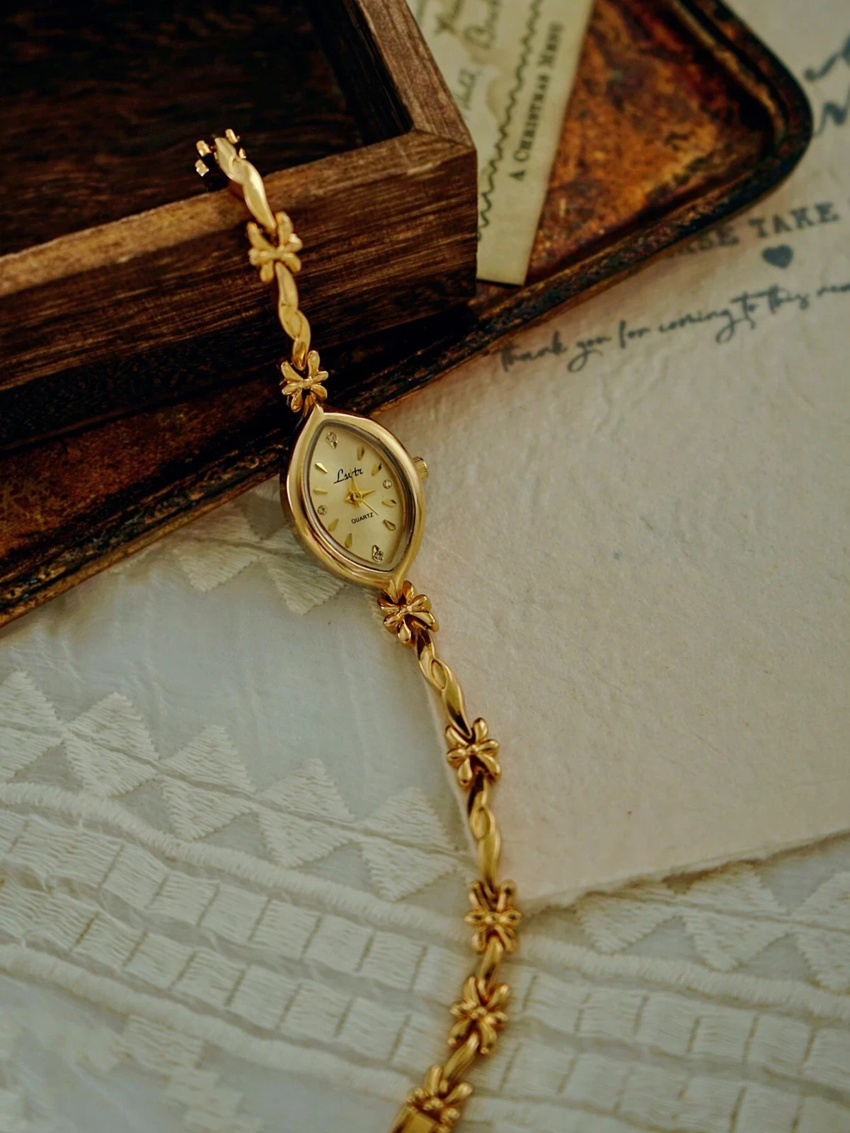 Gold French Vintage Style Unique Dainty Women’s Wrist Watch Trendy Cute Gift
