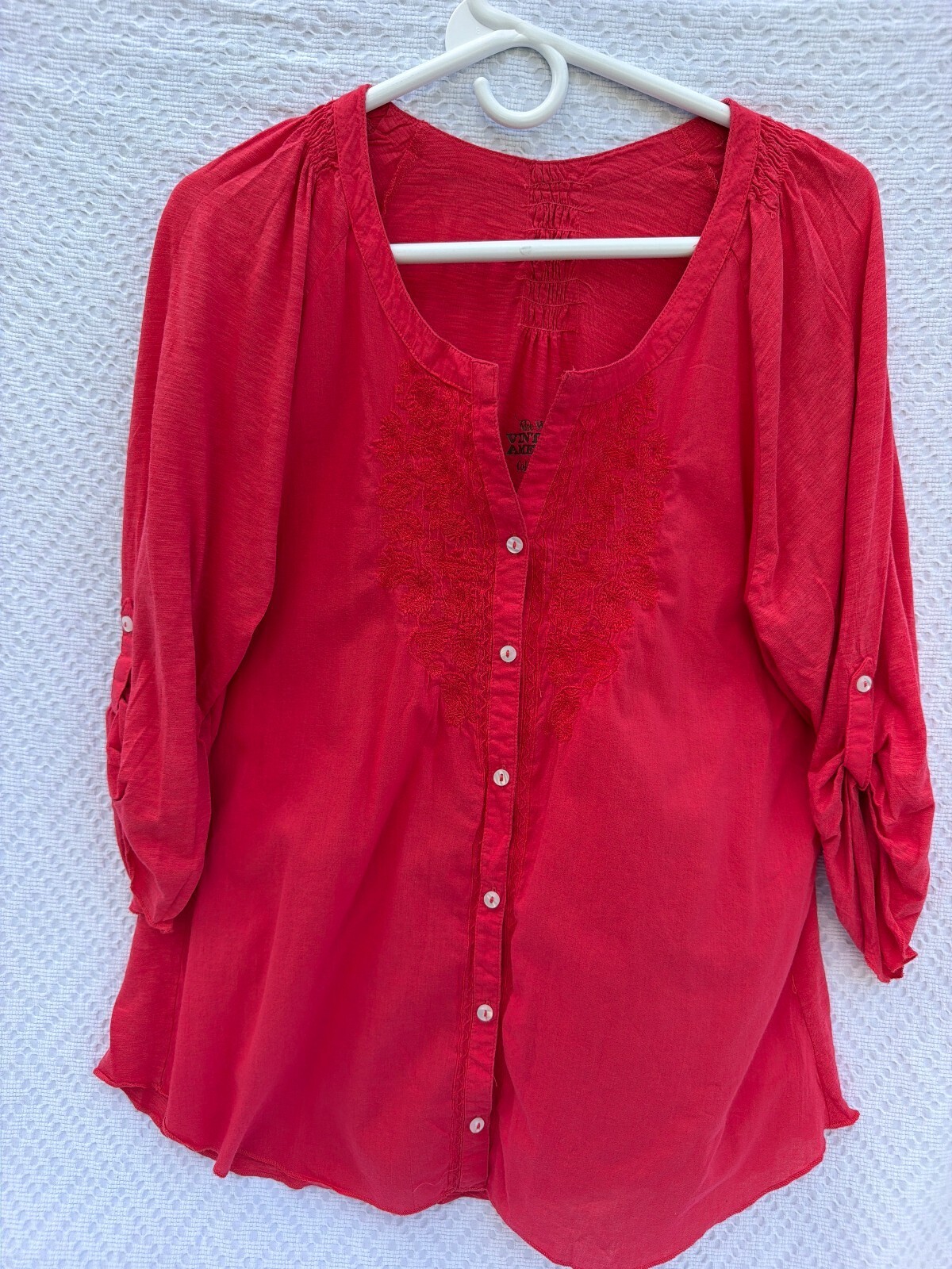 Nine West Vintage America Women’s Red Button-Up Roll Tab Sleeve Blouse Size XL Nine West Vintage America Women’s Red Button-Up Roll Tab Sleeve Blouse Size XL