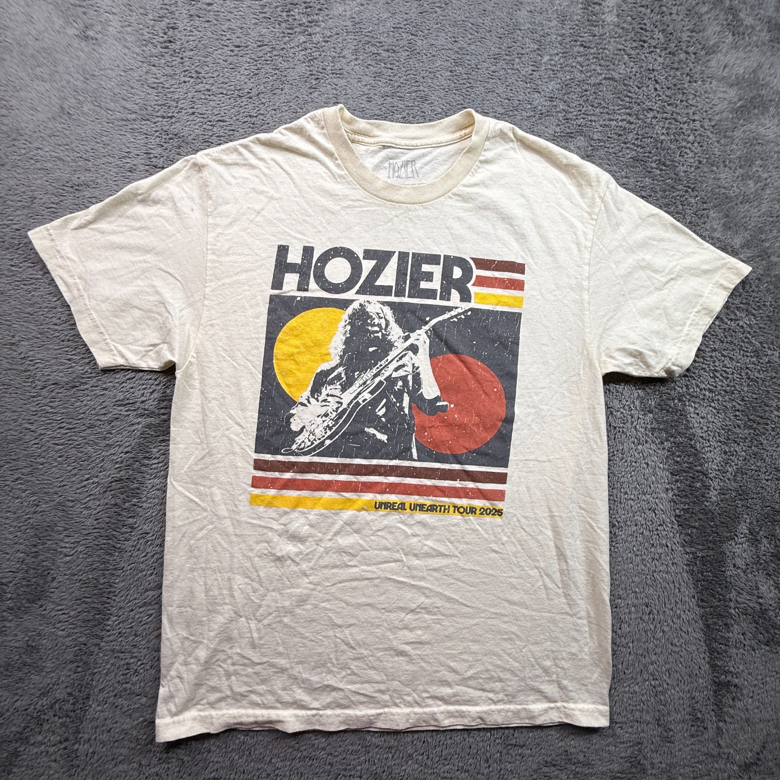 Hozier Official Band Tee Shirt Unreal Unearth Tour 2025 Adult L Beige Short Slv