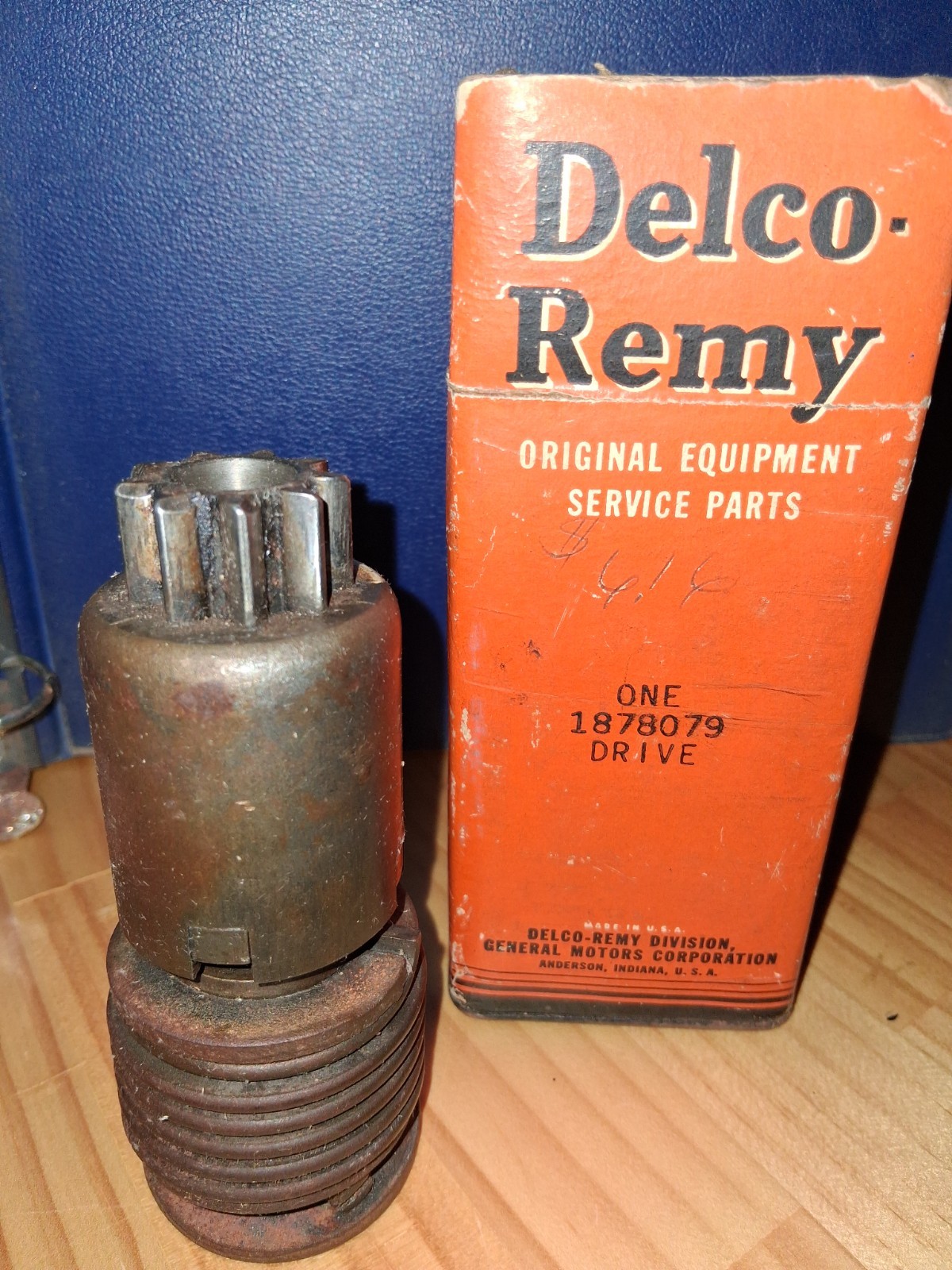 NOS Vintage Delco Remy Starter Bendix Drive 1878079 9-Tooth Spring Style w/ Box