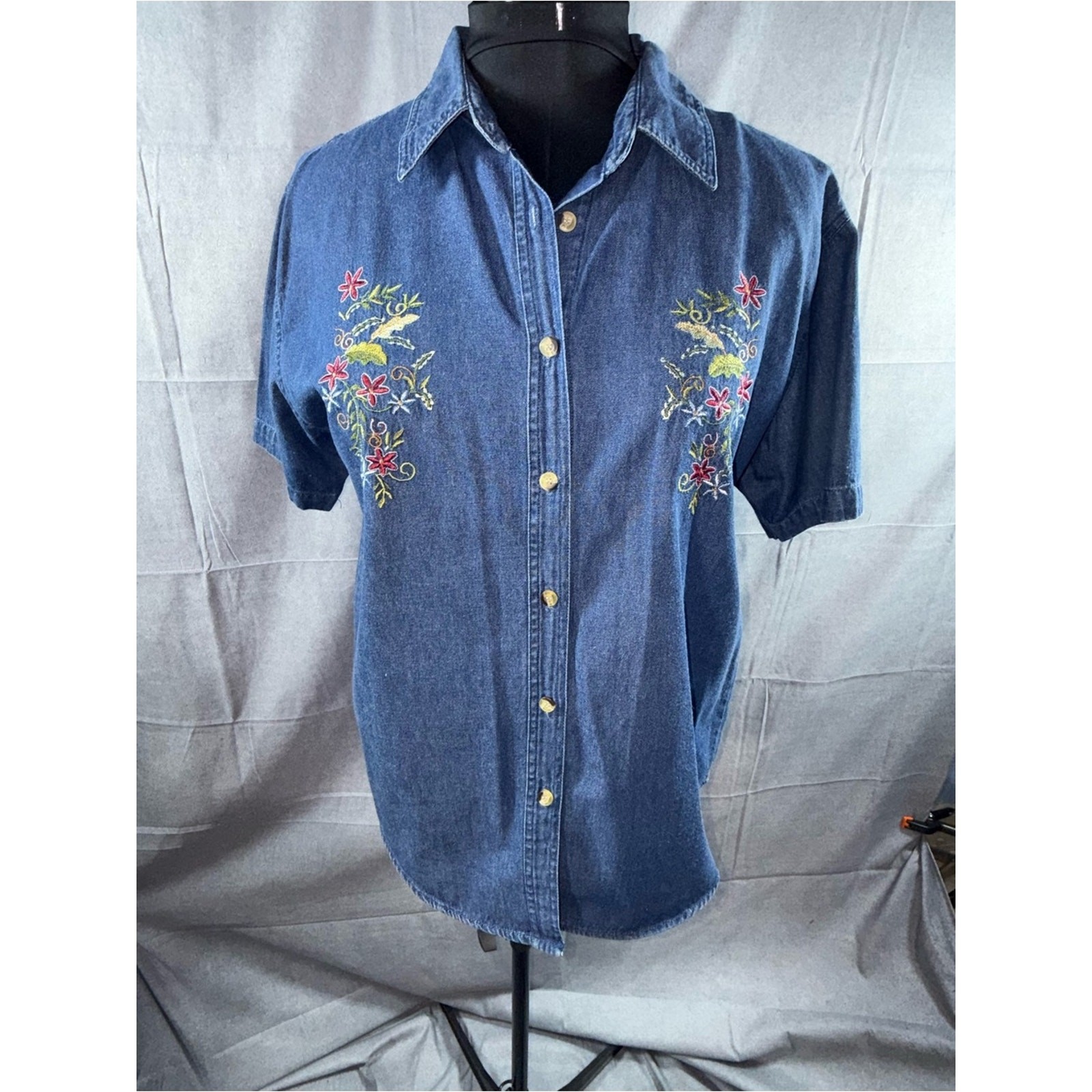 2846-Nick & Sarah Vintage Women’s Embroidered Denim Button-Down Shirt - Blue