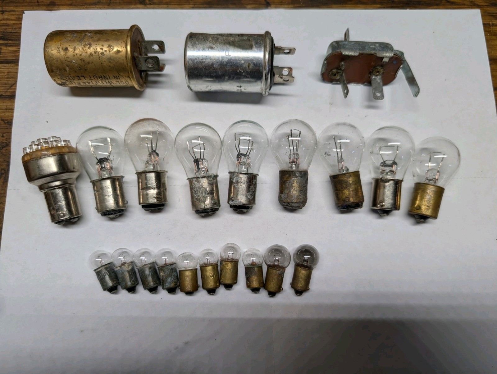 Lot NOS 6 Volt Automotive Bulbs Tested Willys, VW Beetle, etc