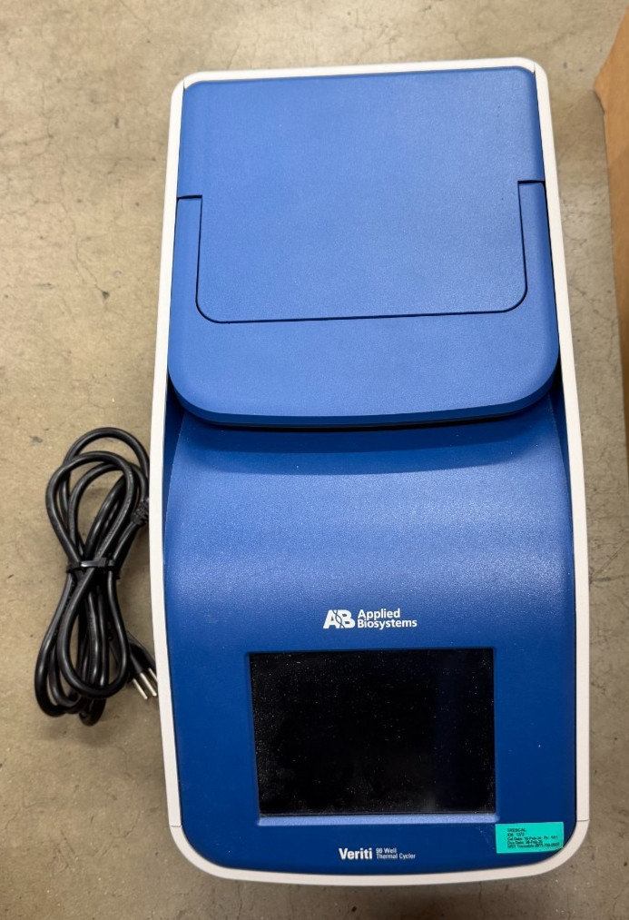 Applied Biosystems 9902 Veriti 96-Well Thermal Cycler 4375786 With Power Cable