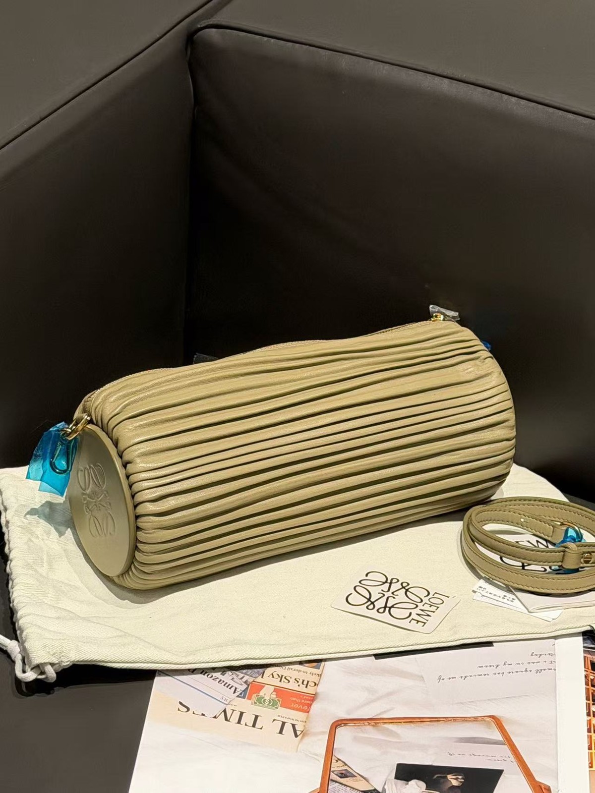 AUTH Loewe Pleated Barrel Light Green Nappa Lambskin Shoulder bag Clutch Gold HW