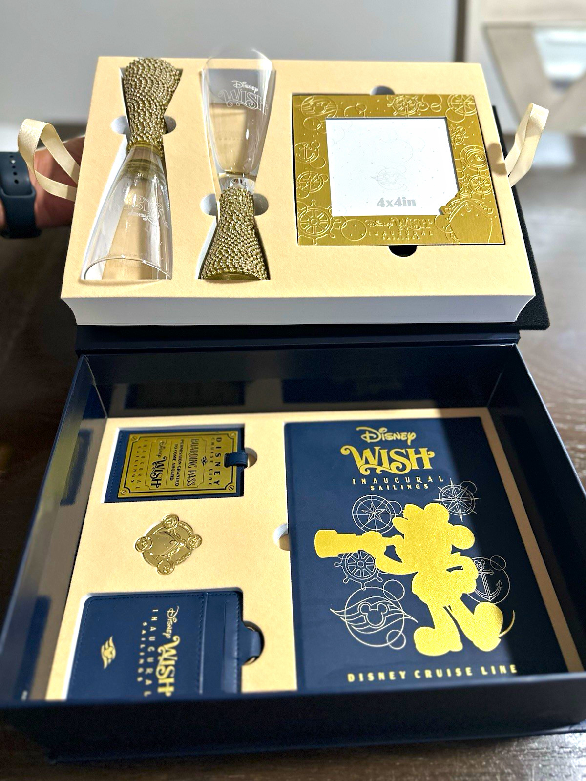 Disney Cruise Line Disney Wish Souvenir Gift Set Photo Frame 2 Glasses Cards Disney Cruise Line Disney Wish Souvenir Gift Set Photo Frame 2 Glasses Cards