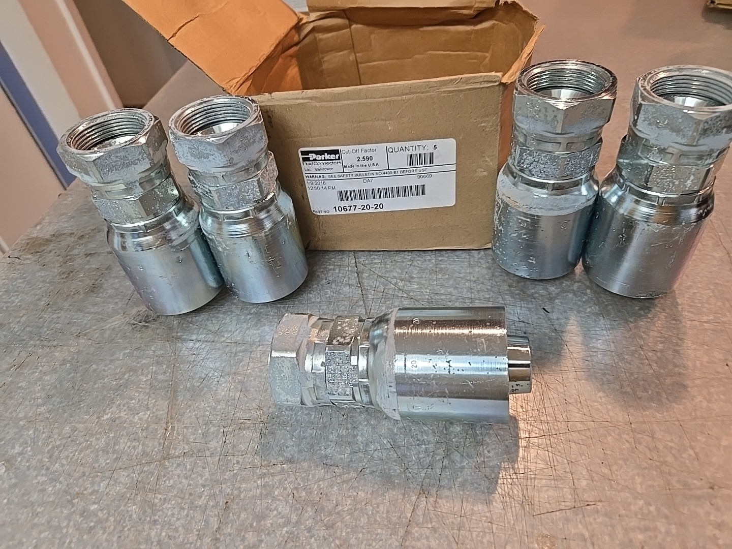 5 Qty. Parker 10677-32-32 Crimp Style Hydraulic Hose Fitting. New In Box