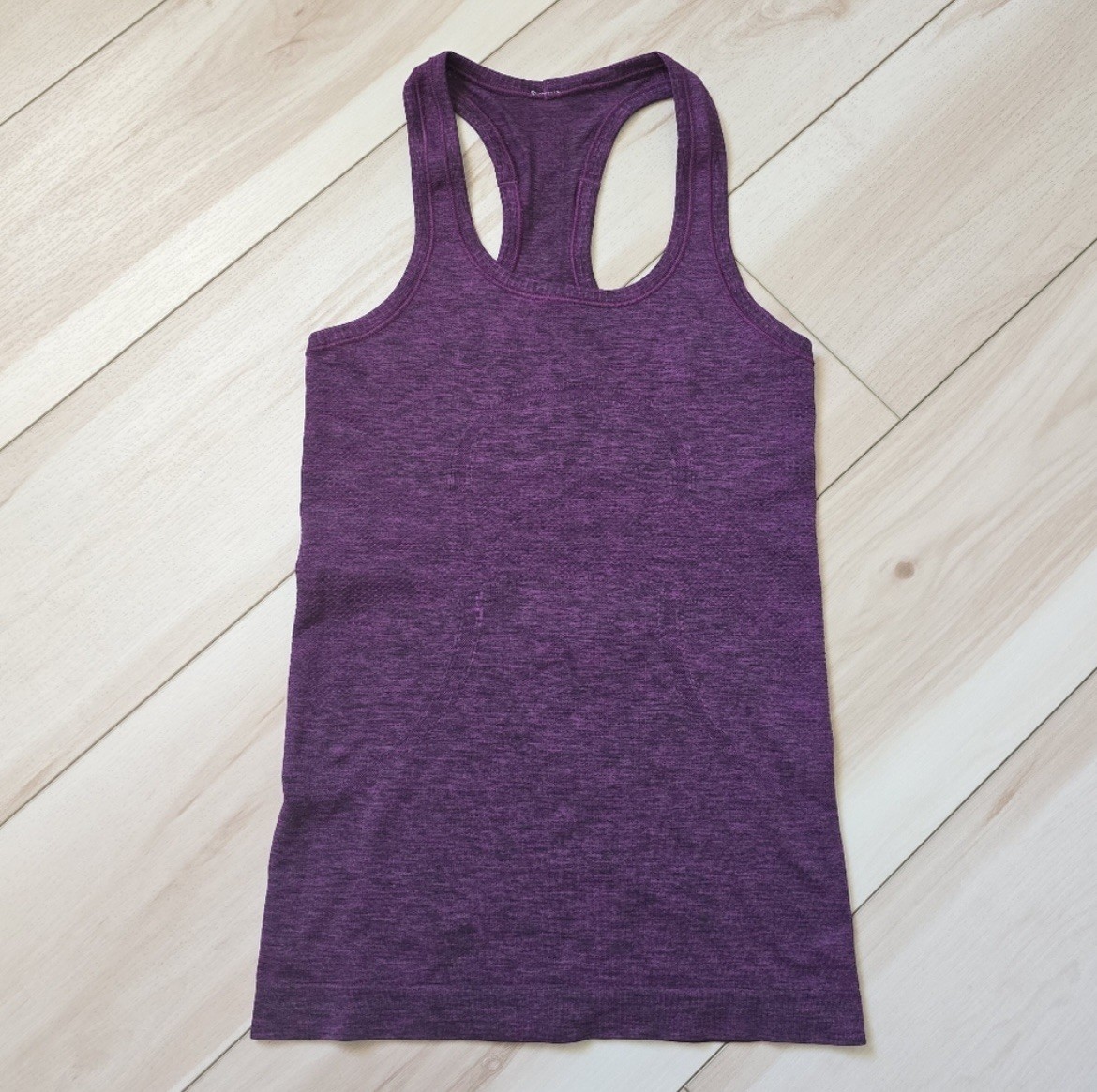 Lululemon Swiftly Tech Racerback Tank Top, Black / Chilled Grape, Size 8 Lululemon Swiftly Tech Racerback Tank Top, Black / Chilled Grape, Size 8
