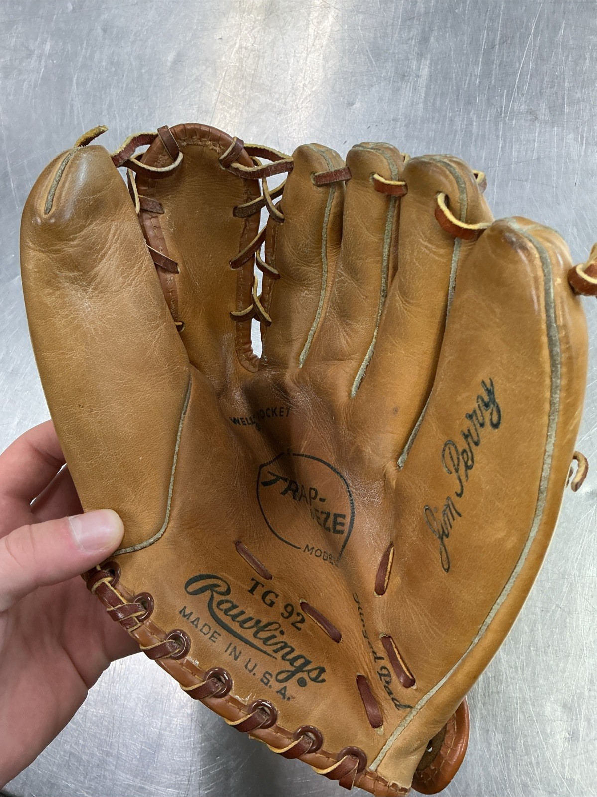 Vintage Rawlings TG92 Jim Perry Trap-Eze Baseball Glove -Smooth Lining EXCELLENT