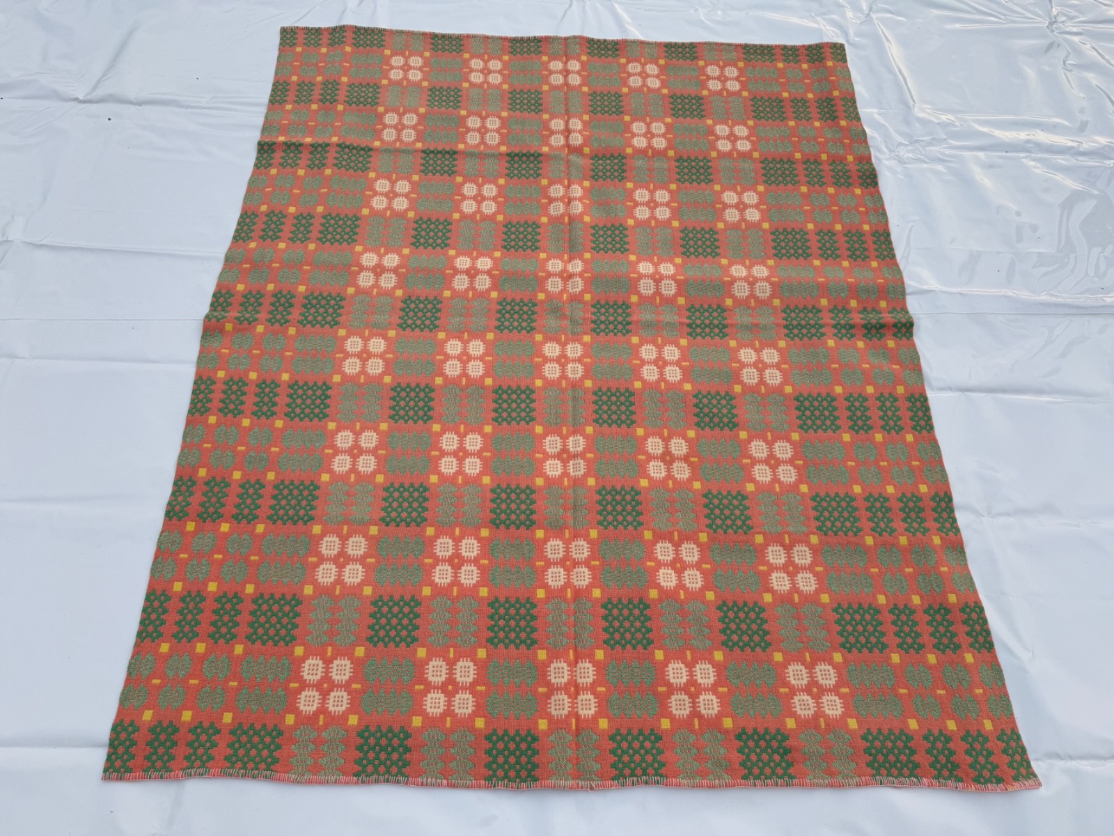 Vintage Welsh Wool Tapestry Blanket Bedspread Bedcover Reversible 209x171 Cm
