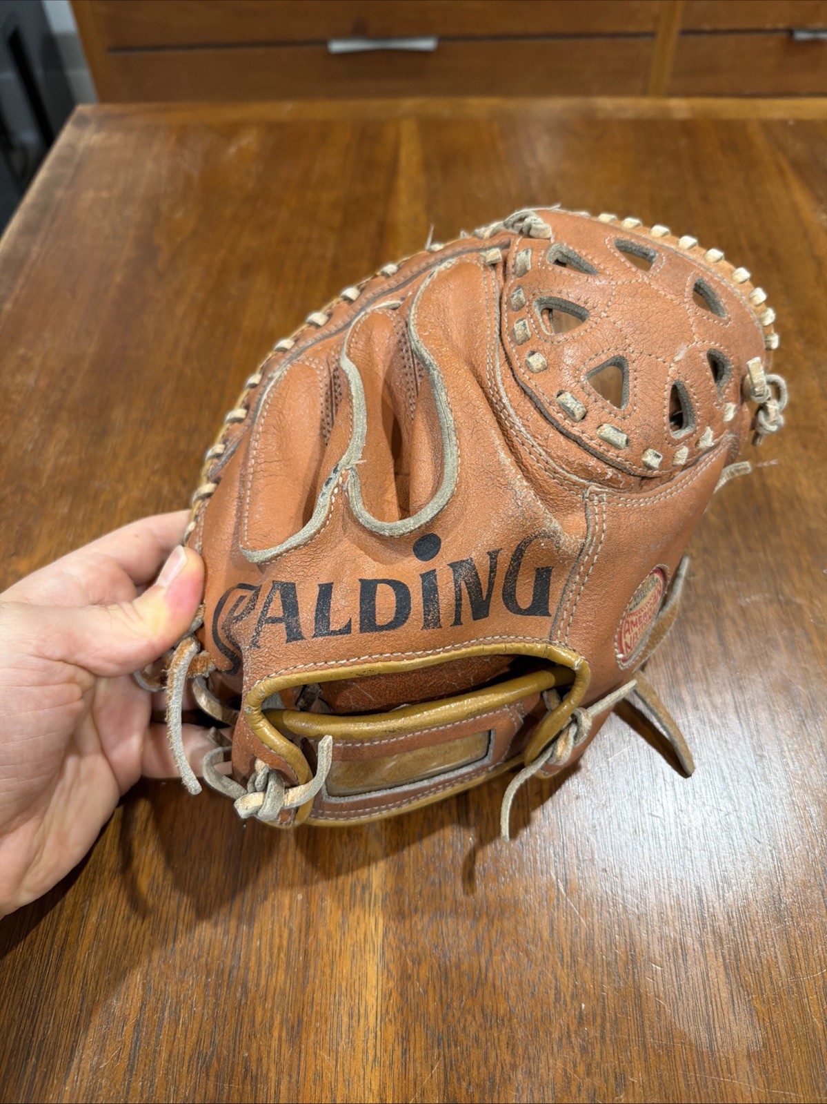 Vintage Spalding Yogi Berra Catcher mitt, 42-7615, Chrome Tanned Top Grain, Mint