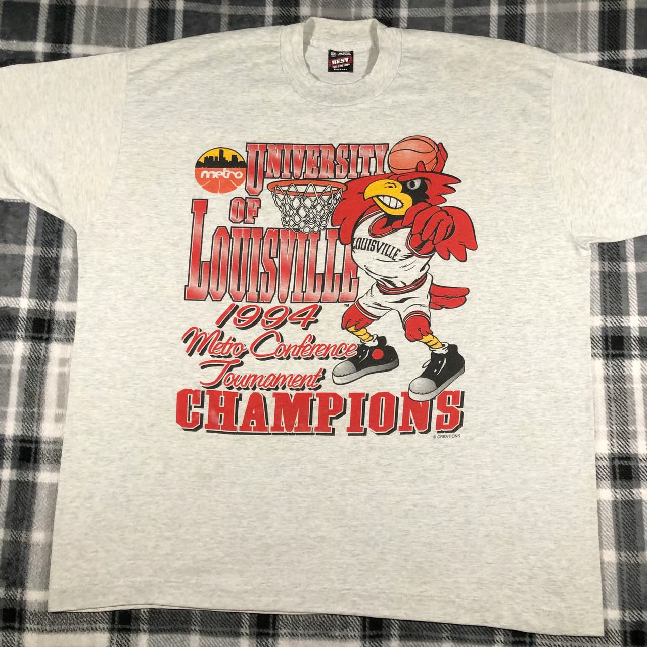 Vintage University Of Louisville Cardinals T-Shirt