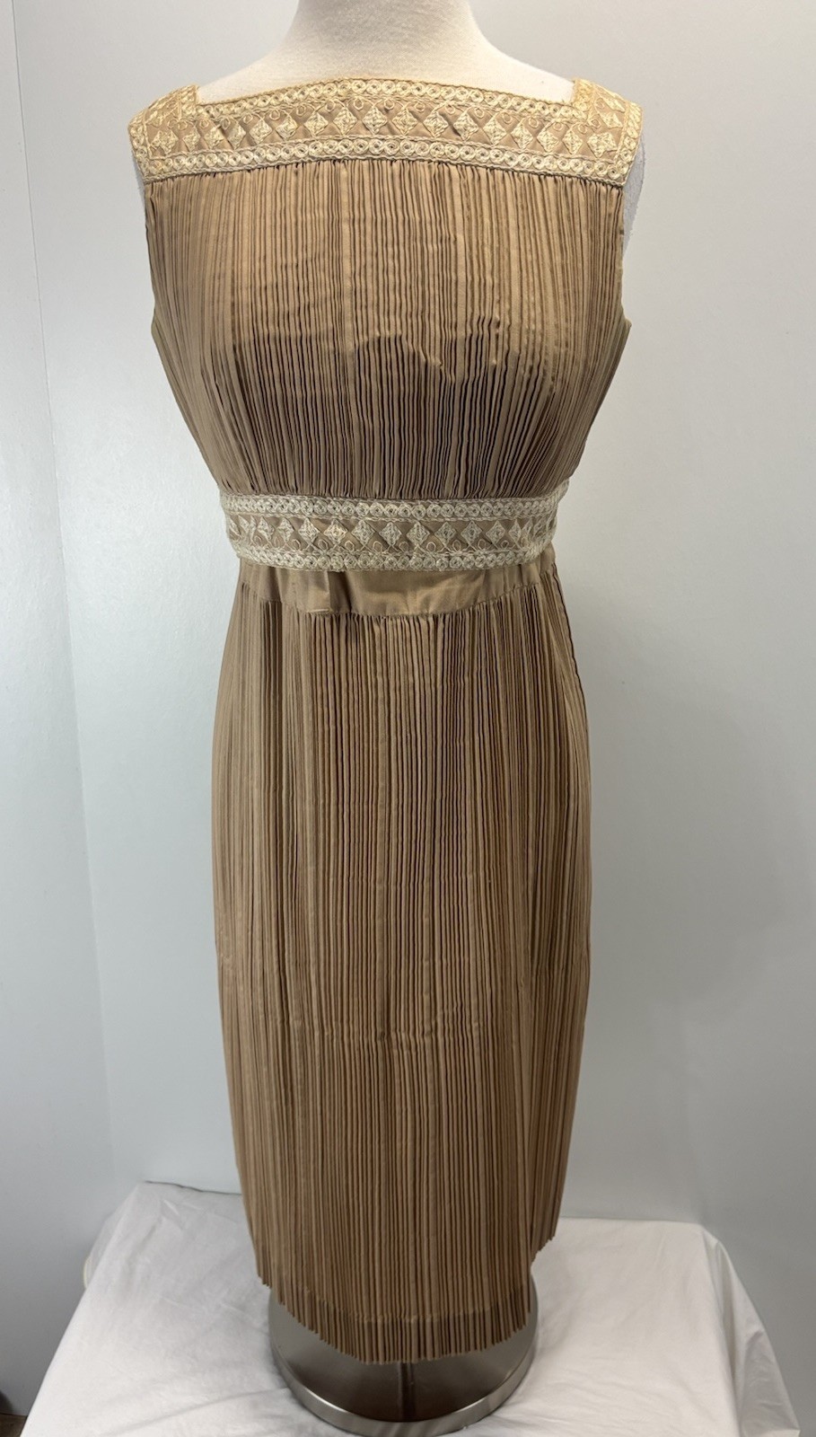 Vtg Handmade Cleopatra Style Midi Dress Women’s Brown 60s Embroidered Vtg Handmade Cleopatra Style Midi Dress Women’s Brown 60s Embroidered