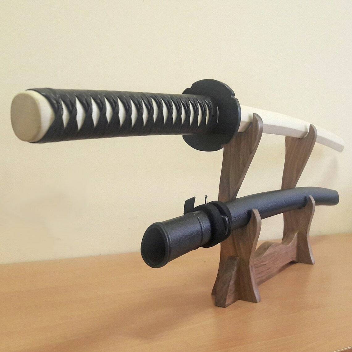 Wooden Daito 102 cm with plastic saya, wooden tsuba and tsukamaki - Hornbeam