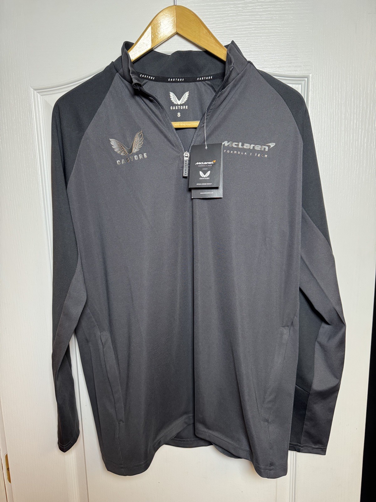 Castore McLaren F1 Formula 1 Team 1/4 Zip Mens Small Gray Black NWT