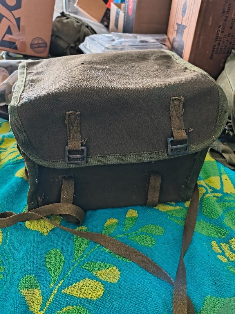Rare WWII USAAF Type E-2 Bombardier Case Complete Solar Still Water Survival Kit