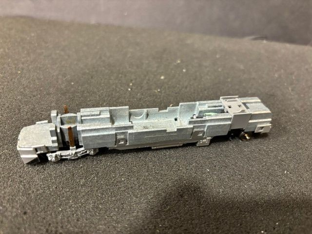 N scale Kato P4 chassis and other parts see photos you get all in photos.