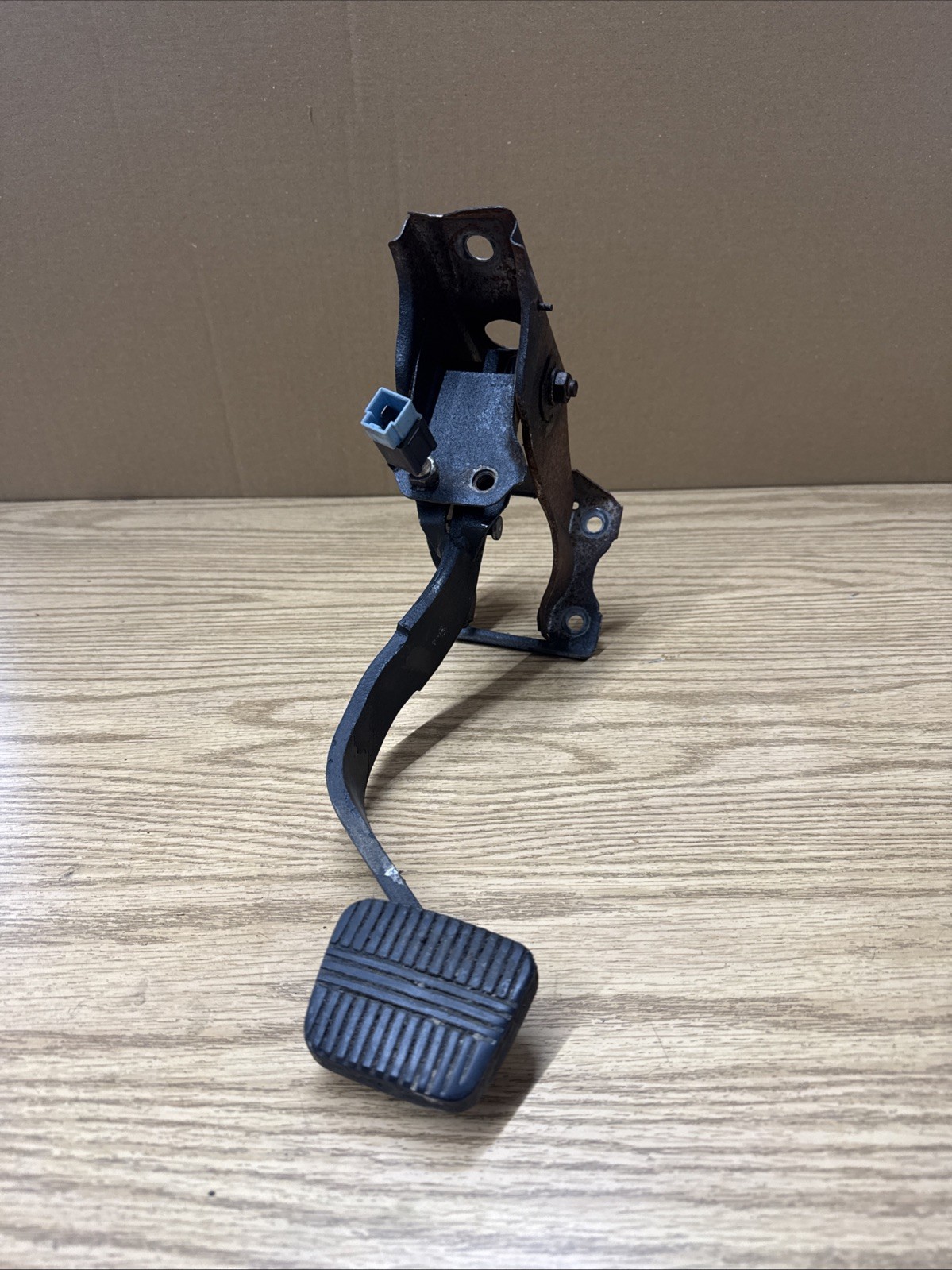 89-94 Nissan 240sx S13 OEM Manual MT Brake Pedal 89-94 Nissan 240sx S13 OEM Manual MT Brake Pedal
