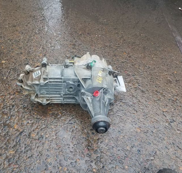 1987-1991 FORD F150 F250 PICKUP Transfer Case Slip Yoke Output Manual Shift OEM