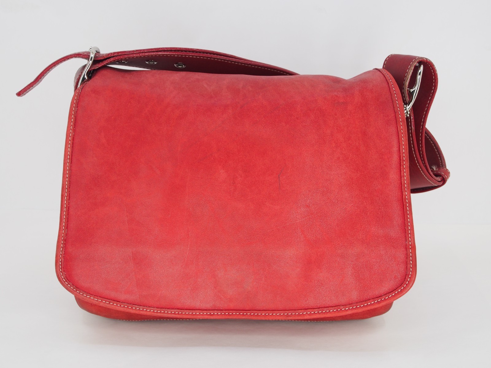 Vintage Coach Legacy Flap 9332 Red Leather Shoulder Crossbody Bag Purse Vintage Coach Legacy Flap 9332 Red Leather Shoulder Crossbody Bag Purse