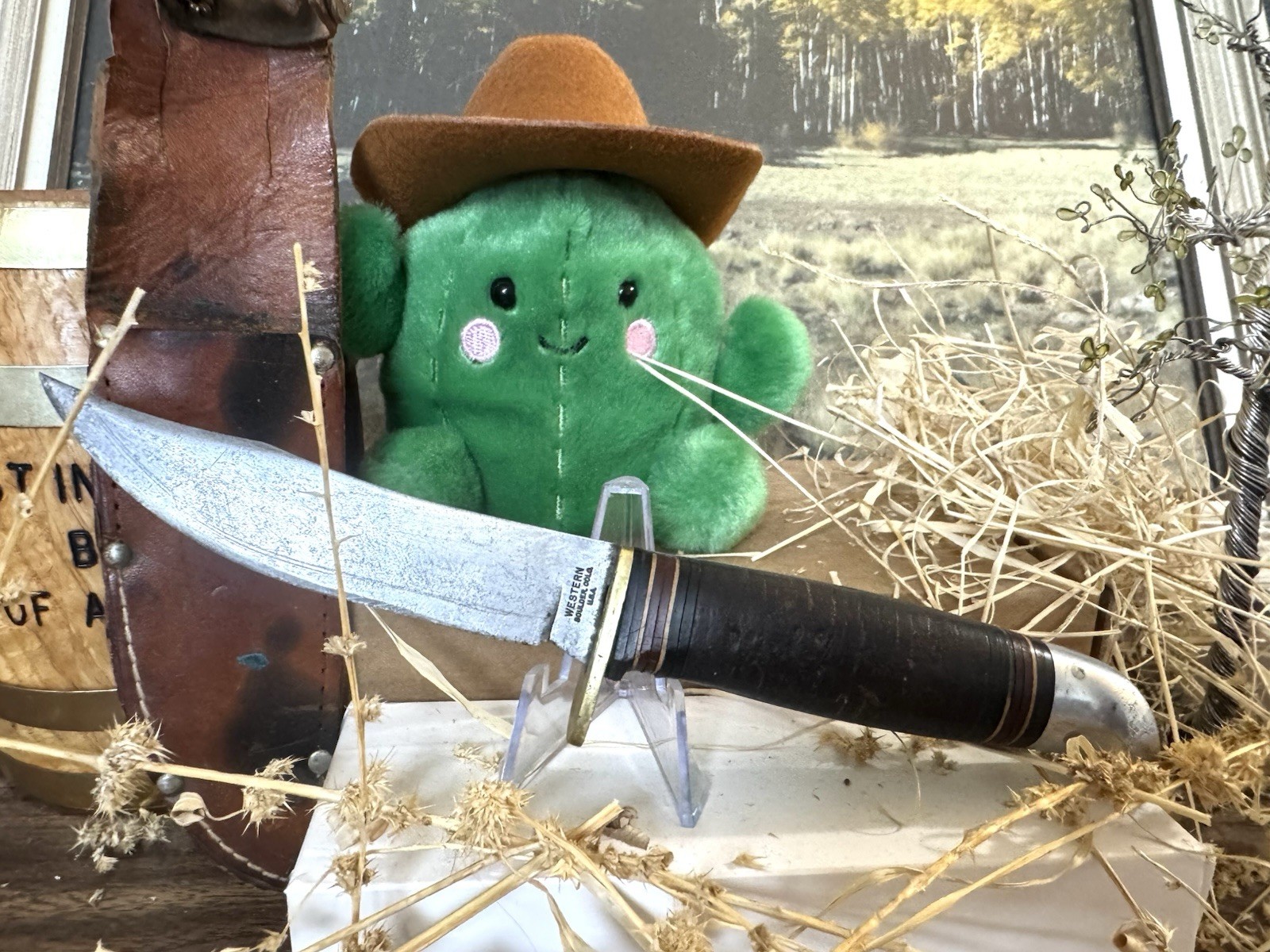 1960s WESTERN Boulder CO USA L66 Stacked Leather Handle Fixed Blade Scout Knife