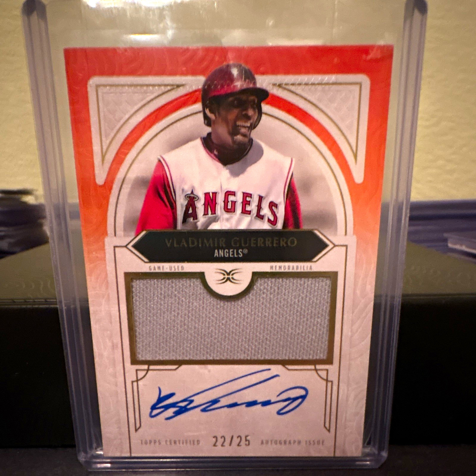 Topps Definitive 2025 Vladimir Guerrero Auto Relic Orange /25 Angels #DAR-VG 