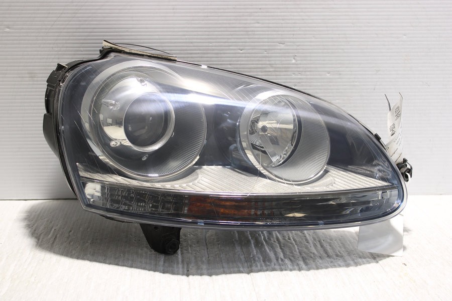 2005-2010 Volkswagen Jetta Right Side HID Headlight Assembly OEM 1K6941040B