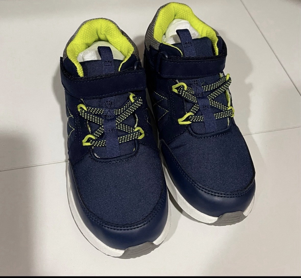 MUNCHKIN By STRIDE RITELittle Boy\'s size 12 M SNEAKERS NEW