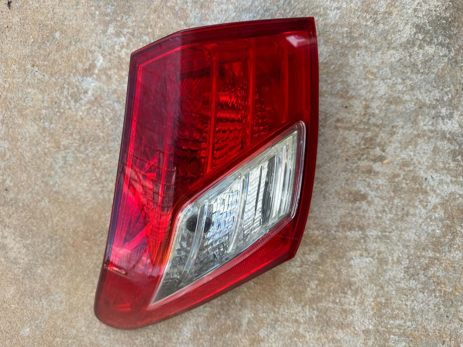 2007-2009 Lexus ES350 Rear Left Driver Outer Tail Light Lamp OEM 81561-33440