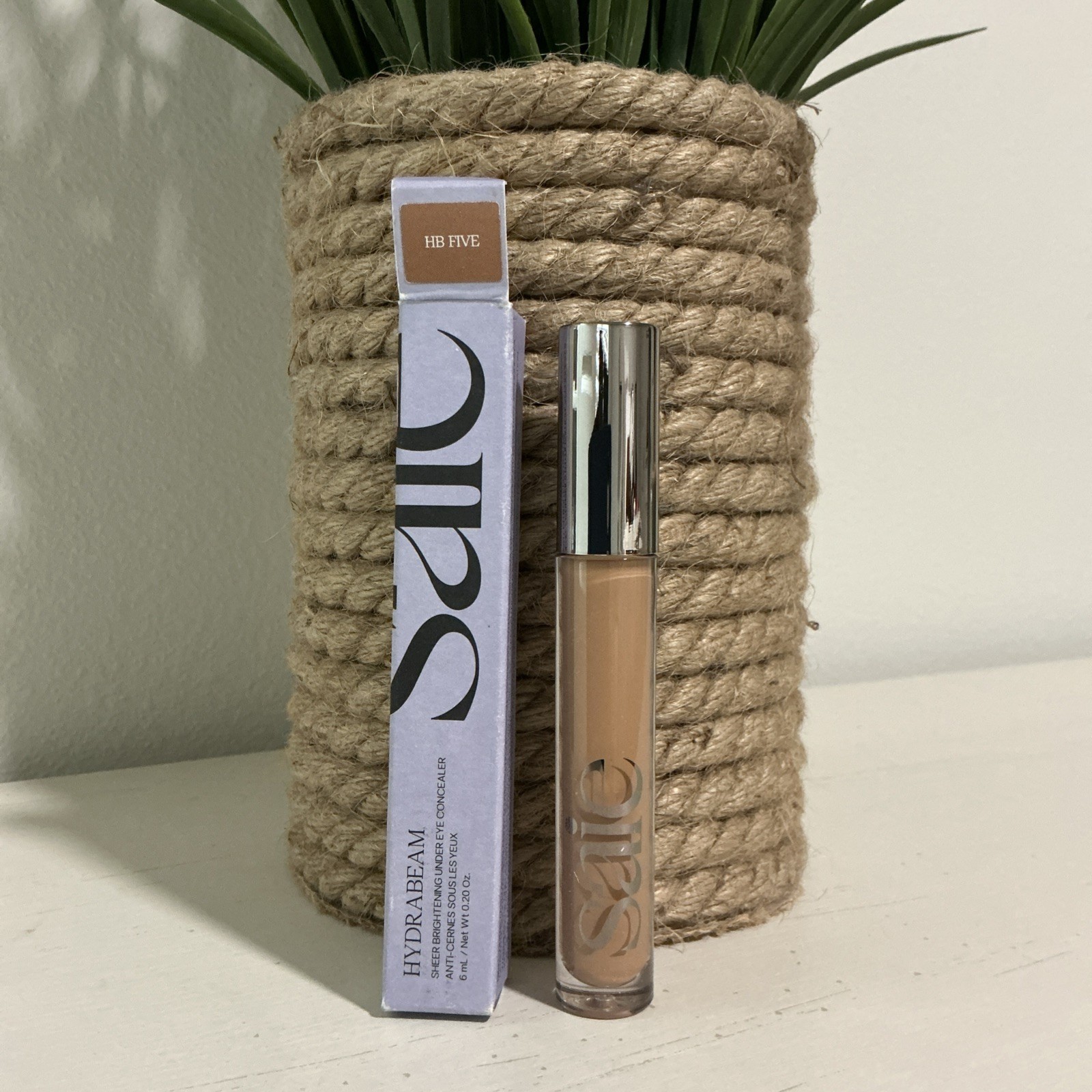 Saie Hydrabeam Brightening Hydrating Under Eye Concealer - HB FIVE - 6ml NIB Saie Hydrabeam Brightening Hydrating Under Eye Concealer - HB FIVE - 6ml NIB