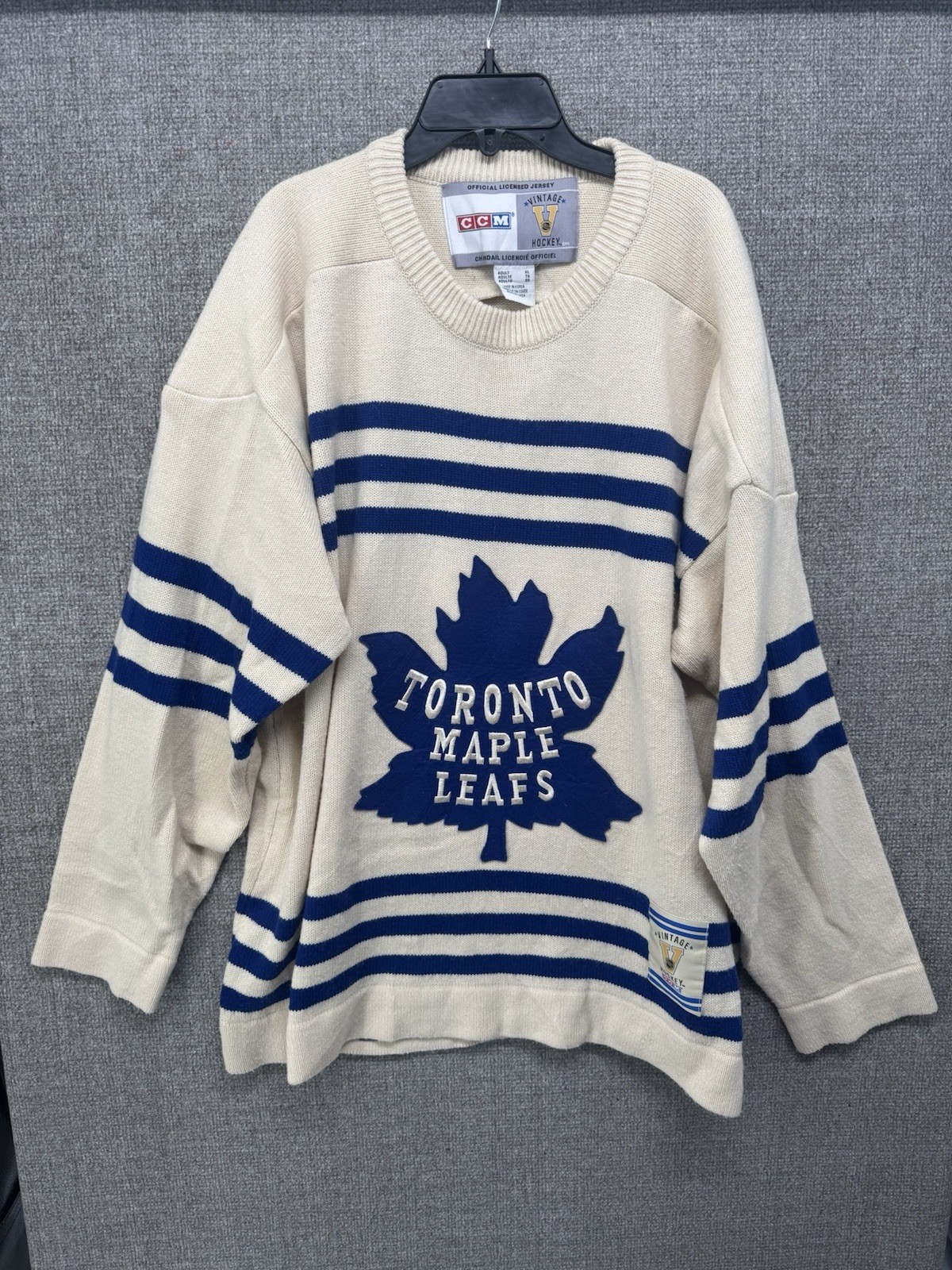 CCM Toronto Maple Leafs Vintage Heritage Sweater 1st Gen Jersey Size XL CCM Toronto Maple Leafs Vintage Heritage Sweater 1st Gen Jersey Size XL