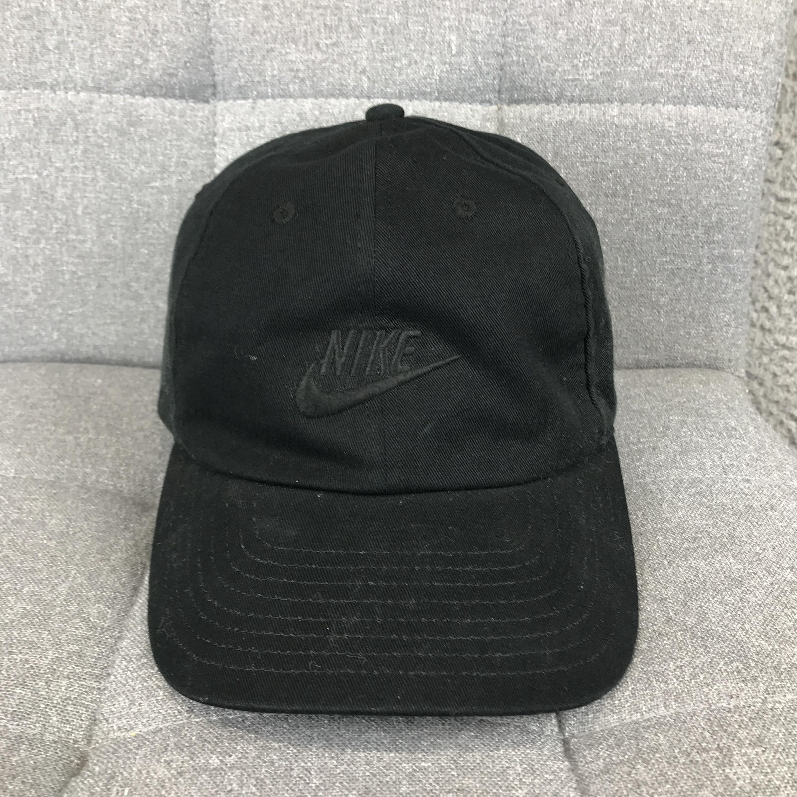 Nike Heritage86 Hat Cap Strap Back One Size Black Mens Swoosh Logo Baseball