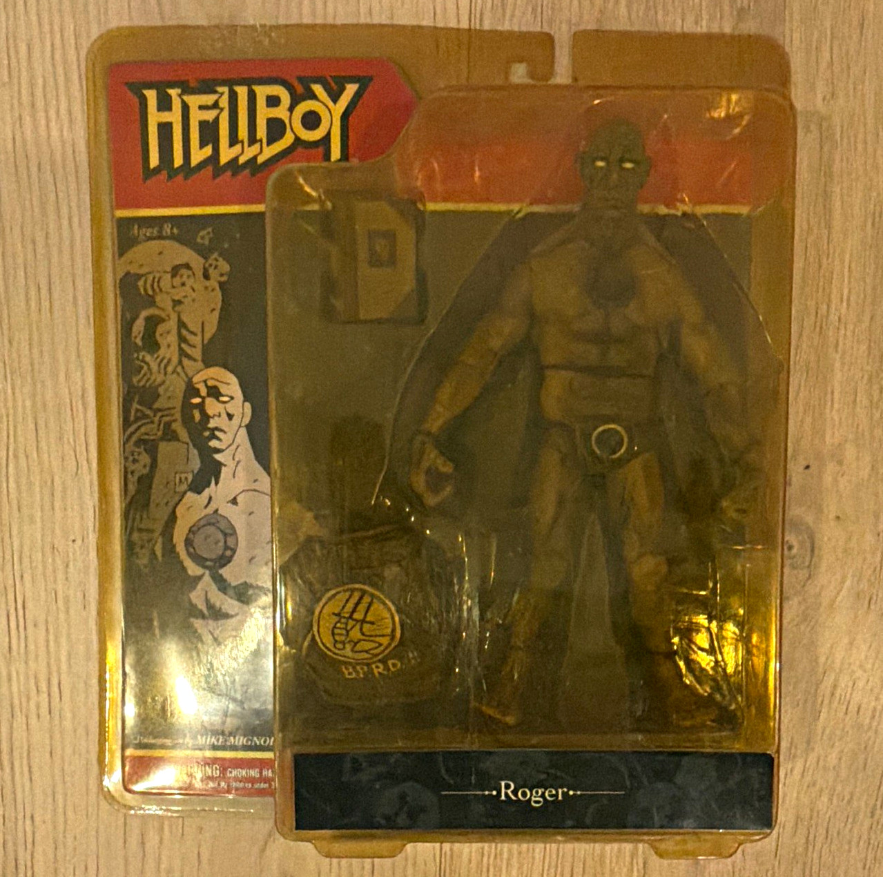 Mezco Toyz Presents Hellboy Comics Roger Action Figure Boxed 18+ Mezco Toyz Presents Hellboy Comics Roger Action Figure Boxed 18+