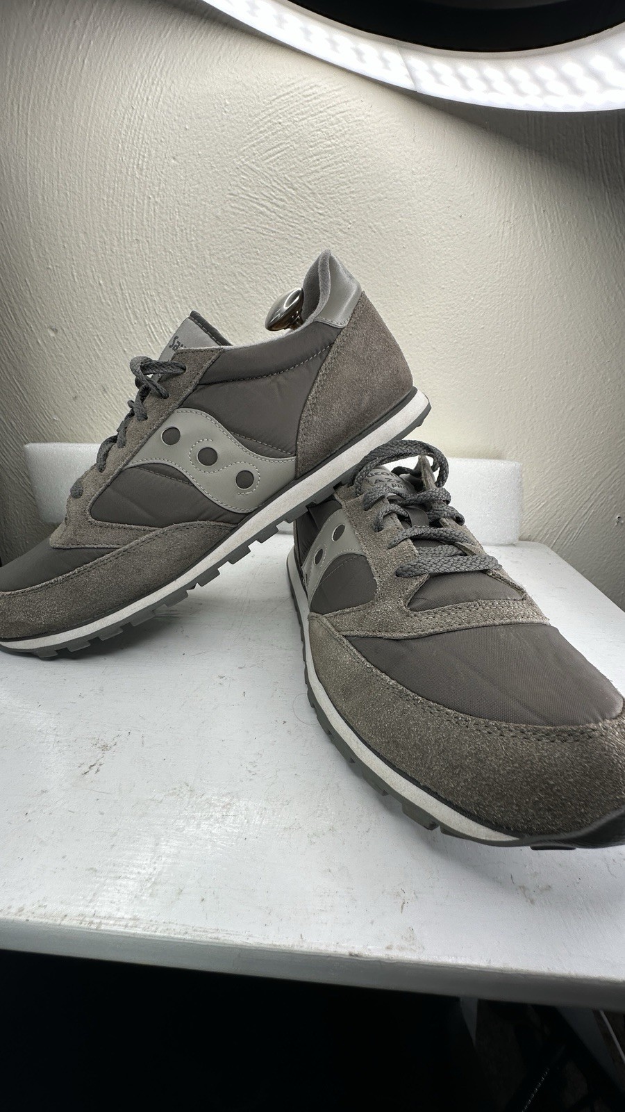 Saucony Jazz Low Pro Grey Suede Retro Sneakers Men’s Size 12 Perfect Condition Saucony Jazz Low Pro Grey Suede Retro Sneakers Men’s Size 12 Perfect Condition