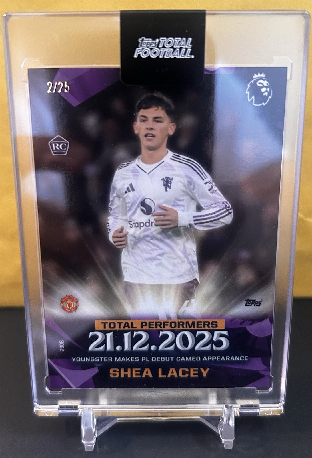 2025-26 Topps Total Football Total Performers Shea Lacey /25 Purple Parallel RC