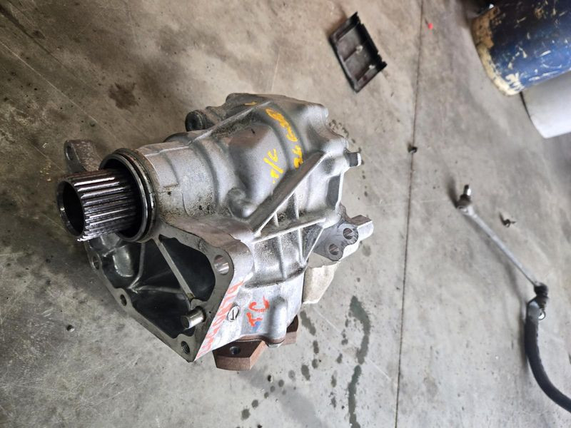 2013-2020 Nissan Pathfinder Transfer Case Assembly OEM