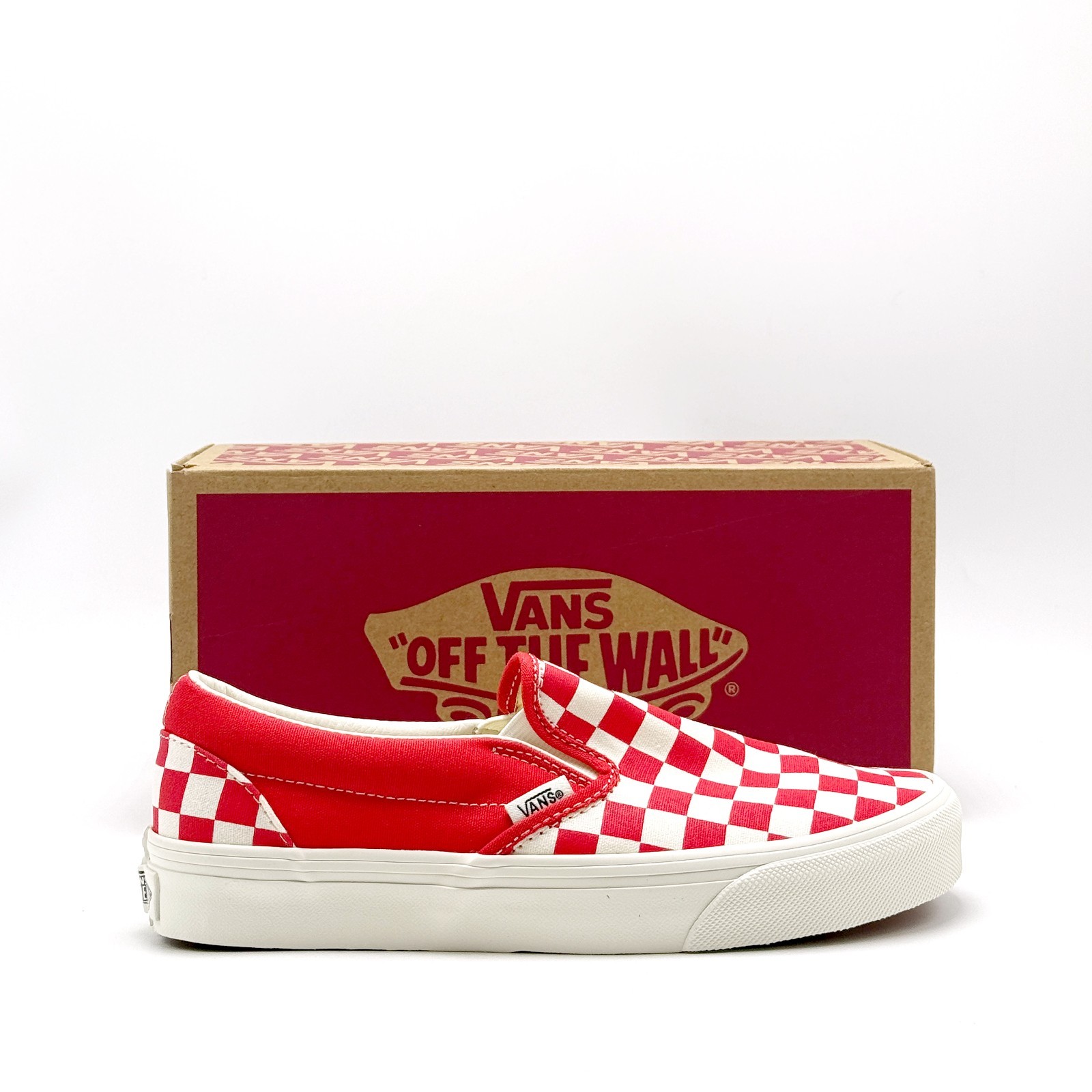 *NEW* Men VANS Classic Slip-On Color Theory Checkerboard Shoe TOMATO RED 👍
