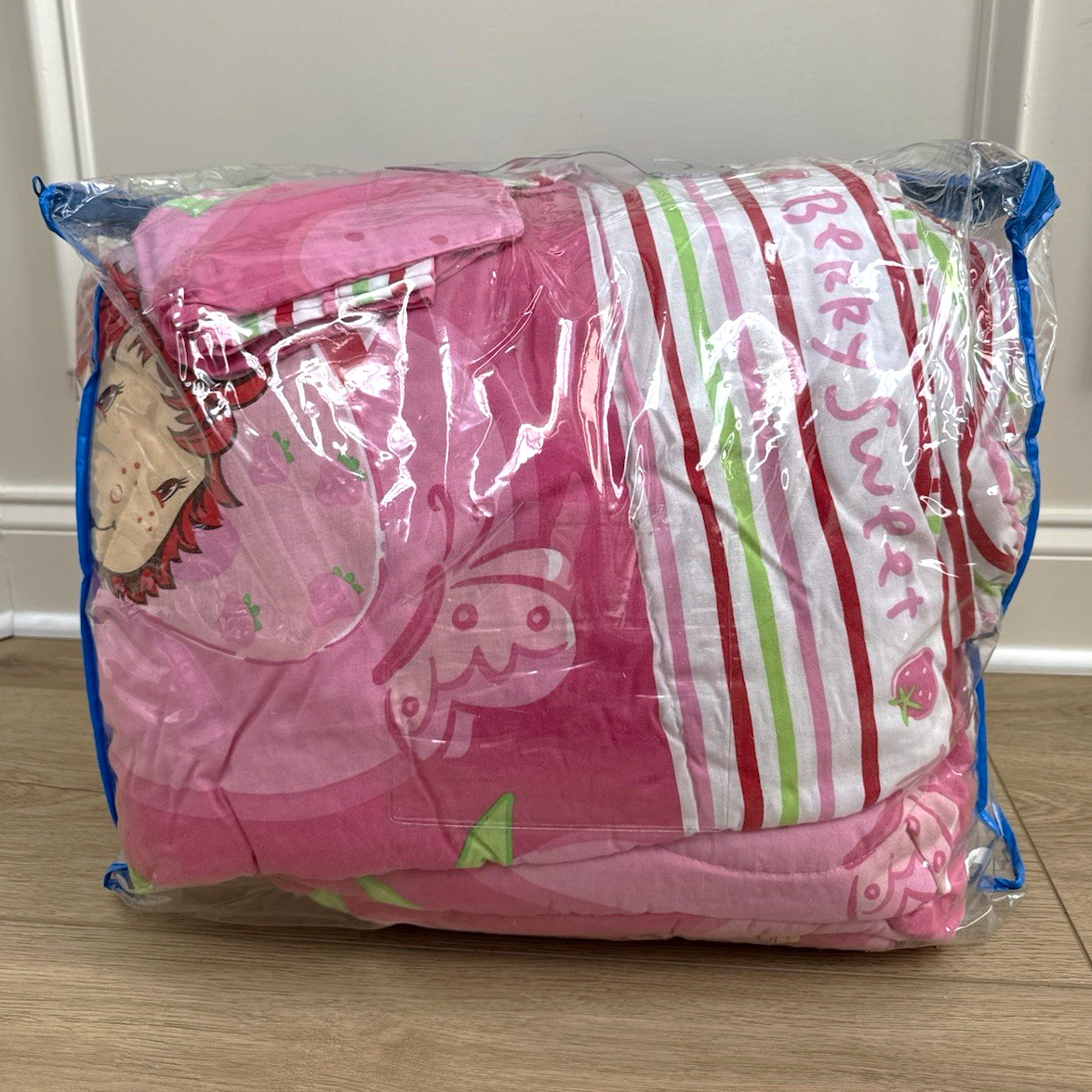 Vintage Y2K Strawberry Shortcake Twin COMPLETE bedding set