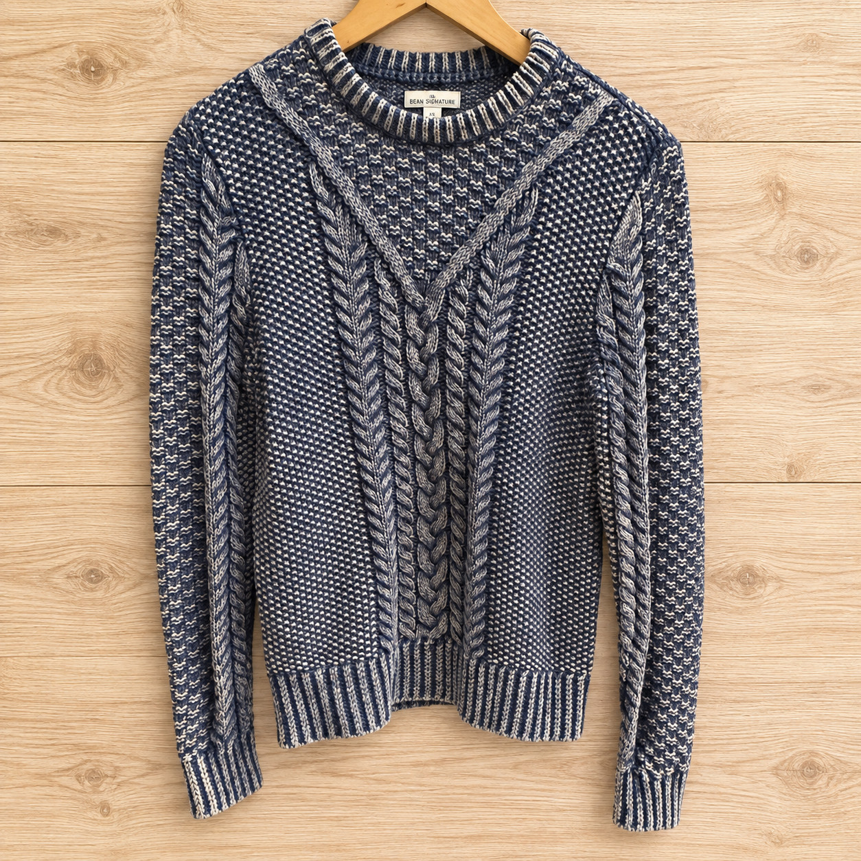 L.L.Bean Signature Women’s XS Cable Knit Sweater 100% Cotton Blue Cream L.L.Bean Signature Women’s XS Cable Knit Sweater 100% Cotton Blue Cream