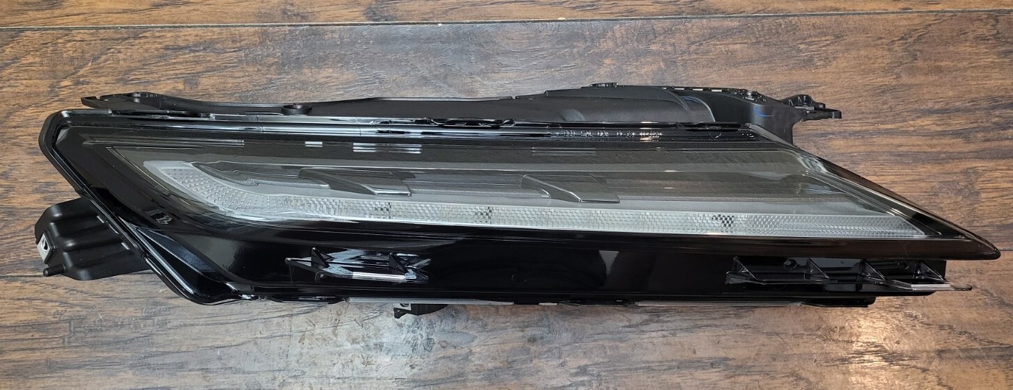 GM OEM 2013-2024 BLAZER Passenger Right Daytime Running Light 87830988