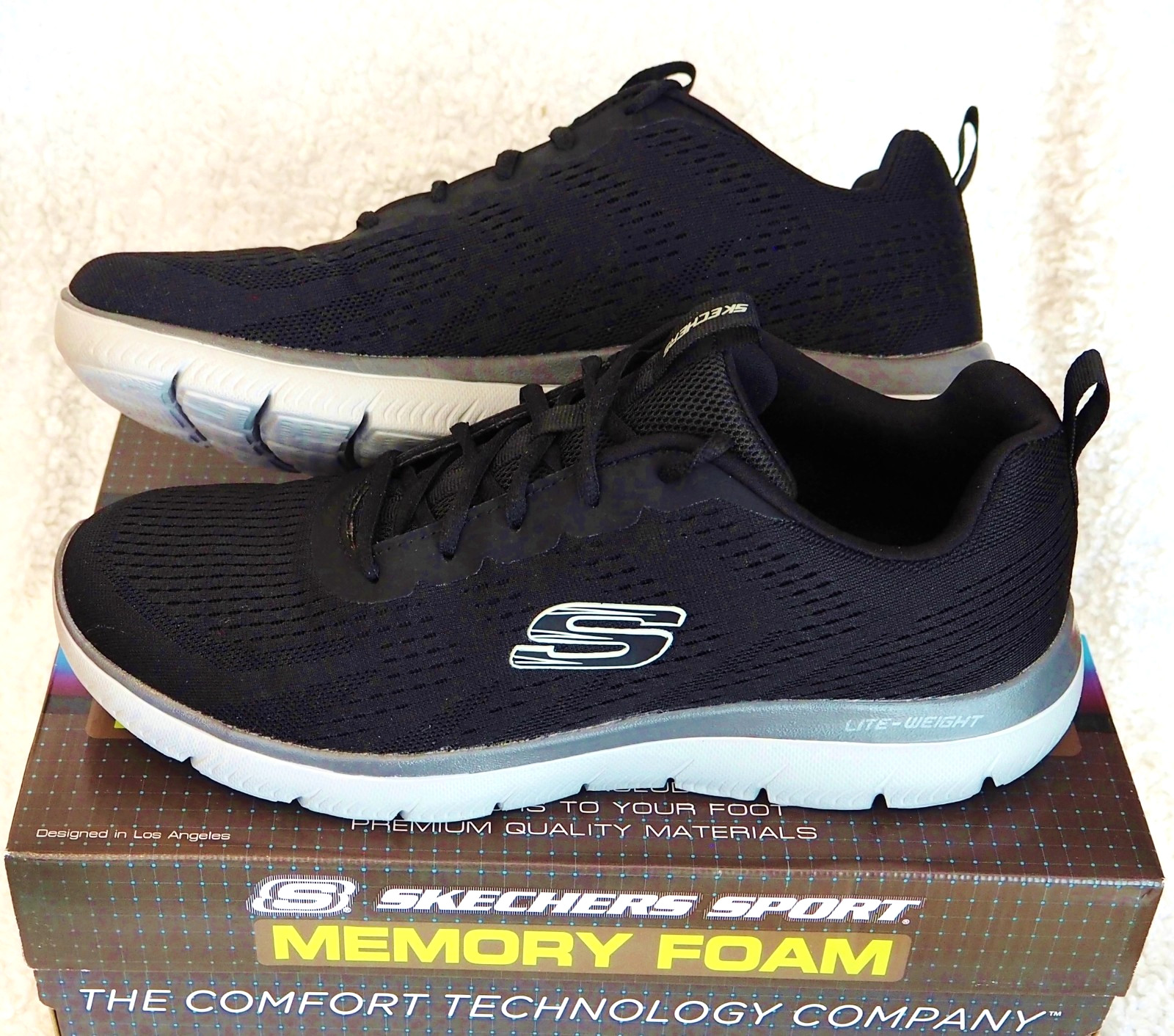 NIB Skechers Summit Torre Running Shoes Black/Charcoal Memory Foam Mens S 10.5