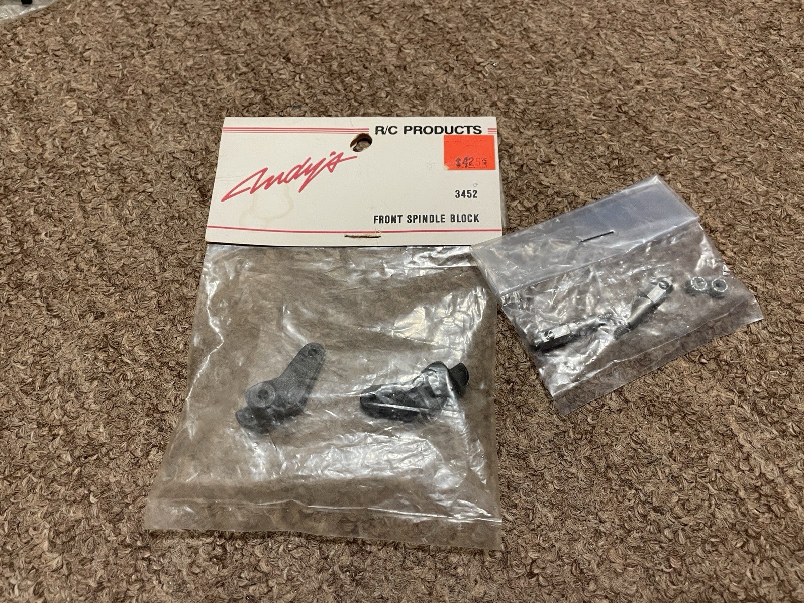 Vintage Andy’s 3452 Team Associated RC10 Front Spindle Blocks & 6218 Inline Axle Vintage Andy’s 3452 Team Associated RC10 Front Spindle Blocks & 6218 Inline Axle