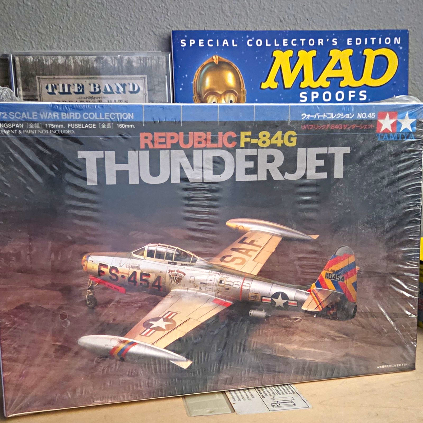 Tamiya Republic F-84G Thunderjet 1:72 War Bird Collection Plastic Kit *NoS*