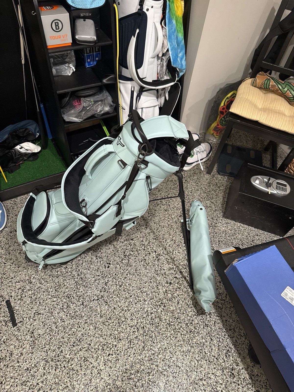 Brand New 2026 Mizuno Pro Stand Bag Tiffany Blue. Priced To Move Brand New 2026 Mizuno Pro Stand Bag Tiffany Blue. Priced To Move
