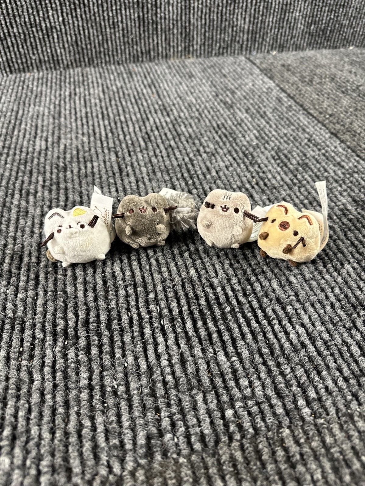 GUND Pusheen Comic Collector I Love Kitties Set of 4 Plush Stuffed Animal Cats,