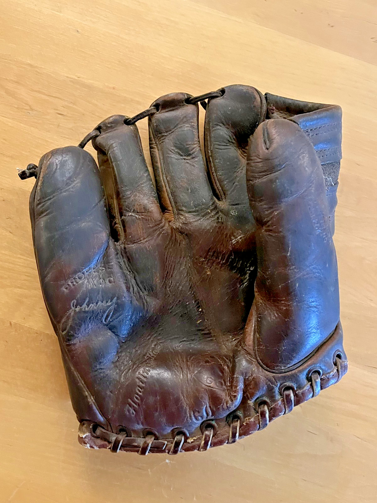 Vintage 1940s-50s Baseball Glove Marathon Sporting Goods 60-42XX Vintage 1940s-50s Baseball Glove Marathon Sporting Goods 60-42XX