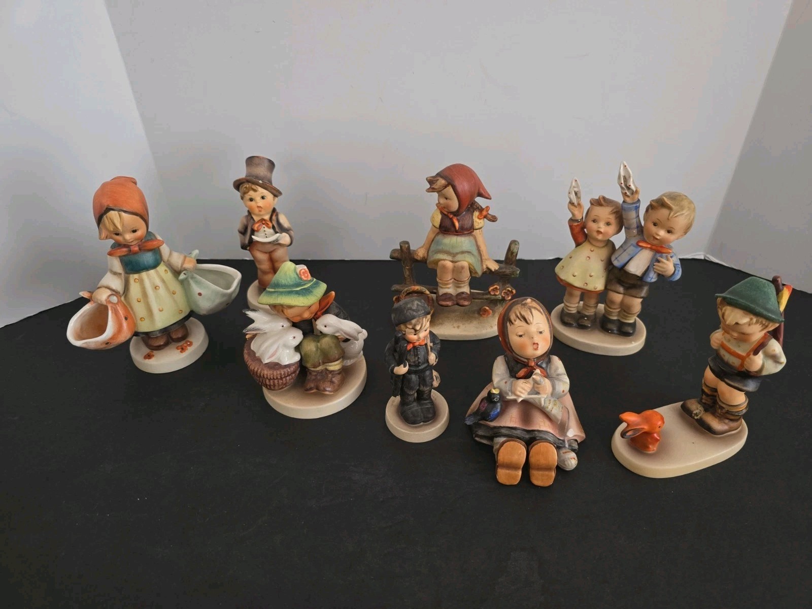 Lot of 8 Chipped / Damaged / Repaired Hummels Lot of 8 Chipped / Damaged / Repaired Hummels