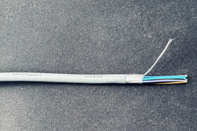 Electronic Cable Gauge 28, 9 Conductors 28/9 Shielded 300V 500 Feet