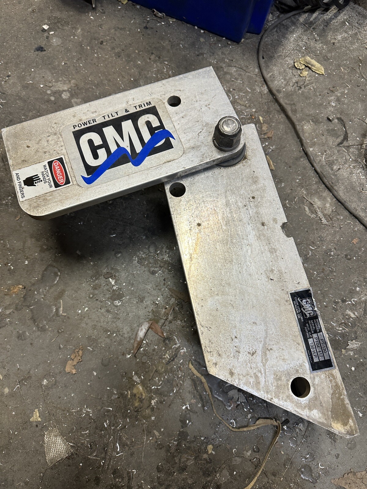 CMC Starboard Side Bracket Part For 13002 PT-130 Power Tilt & Trim For 130HP Max